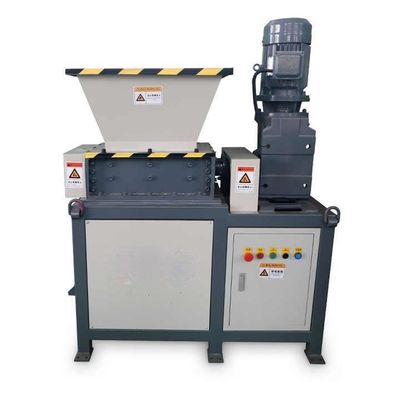 60-80rpm 폐기물 트럭 타이어 쉐러더 두 샤프트 고무 재활용 쉐러더 기계